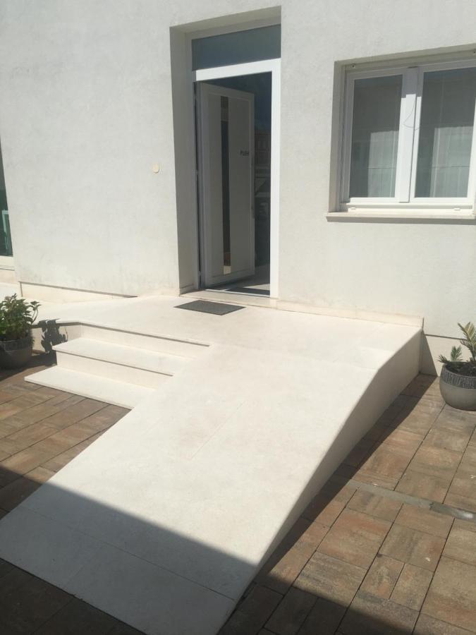 Luxury Apartment Arta-2 With Heated Pool And Jacuzzi Bibinje Exterior foto